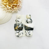 Small White Mixed White Buffalo Dolomite, Set of 8 Background