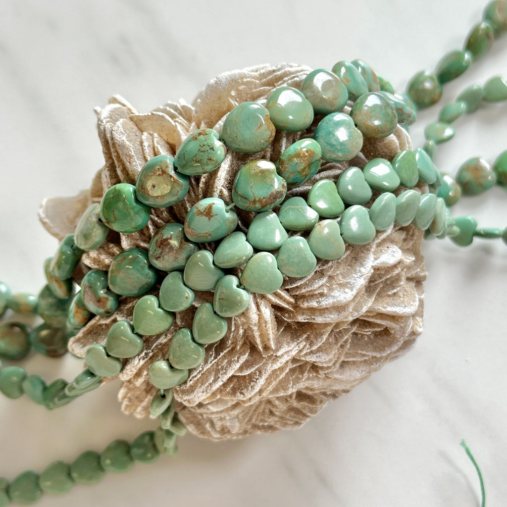 Bamboo Green Kingman Turquoise Puffy Heart Beads – Turquoise Moose