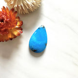 Large Sky Blue Teardrop Ithaca Peak Turquoise Background