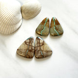 Medium Sky Blue Triangle Royston Turquoise, Set of 4 Background