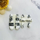 Medium White Mixed White Buffalo Dolomite, Set of 16 Background