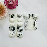 Medium White Mixed White Buffalo Dolomite, Set of 14 Background