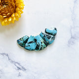 Medium Ocean Blue Petal Yungai Turquoise, Set of 5 Background
