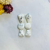 Medium White Mixed White Buffalo Dolomite, Set of 6 Background