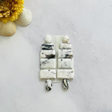 Medium White Mixed White Buffalo Dolomite, Set of 12 Background
