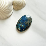 Large Ocean Blue Oval Ithaca Peak Turquoise Background