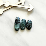 Medium Purple Oval Milky Way Turquoise, Set of 3 Background