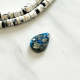 Large Ocean Blue Teardrop Ithaca Peak Turquoise Background