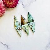 Large Mixed Triangle Mixed Turquoise, Set of 6 Background