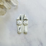 Small White Mixed White Buffalo Dolomite, Set of 6 Background