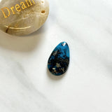 Large Ocean Blue Teardrop Ithaca Peak Turquoise Background