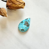 Large Sky Blue Teardrop Ithaca Peak Turquoise Background