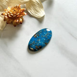 Large Ocean Blue Oval Ithaca Peak Turquoise Background