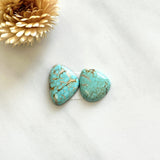 Medium Mint Green Freeform Number 8 Turquoise, Set of 2 Background