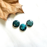 Small Ocean Blue Round Yungai Turquoise, Set of 3 Background