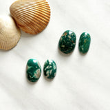 Medium Deep Green Mixed Fox Turquoise, Set of 4 Background