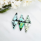 Medium Mixed Triangle Mixed Turquoise, Set of 6 Background