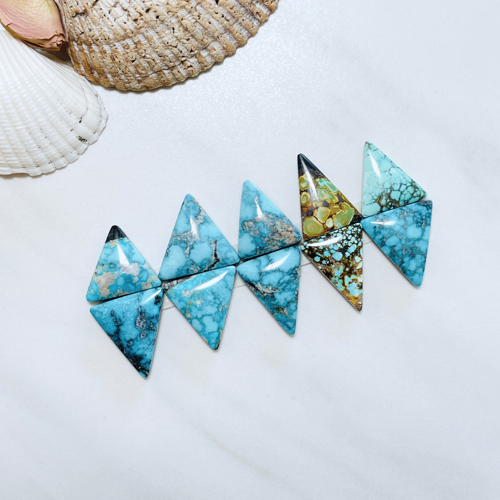 Medium Mixed Triangle Mixed Turquoise, Set of 10