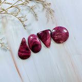 Large Purple Mixed Spiny Oyster, Set of 4 Background