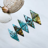 Large Mixed Triangle Mixed Turquoise, Set of 10 Background