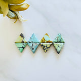Medium Mixed Triangle Mixed Turquoise, Set of 8 Background