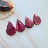 Large Purple Teardrop Spiny Oyster, Set of 4 Background