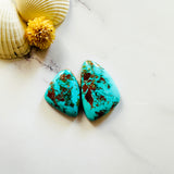 Large Sky Blue Triangle Royston Turquoise, Set of 2 Background