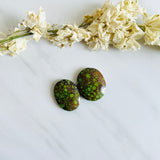 Medium Lime Green Oval Milky Way Turquoise, Set of 2 Background