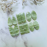 Medium Lime Green Mixed Green Serpentine Serpentine, Set of 12 Background