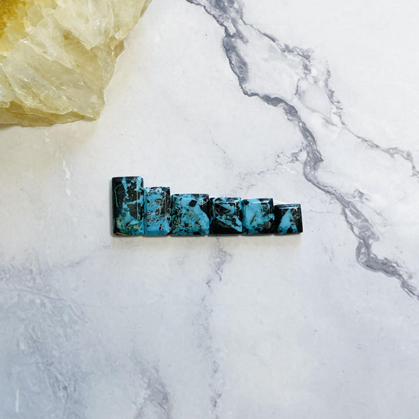 Small Ocean Blue Bar Yungai Turquoise, Set of 6 Background