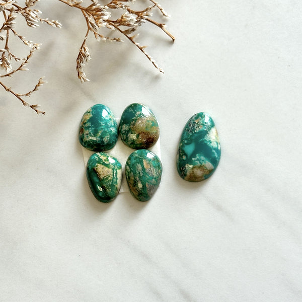 Small Deep Green Freeform Fox Turquoise, Set of 5 Background