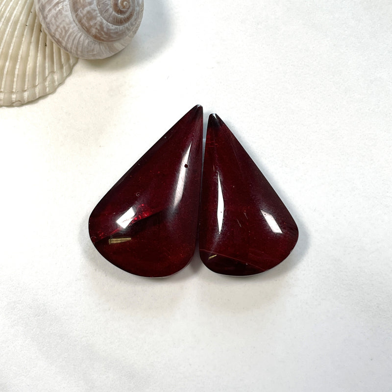 Medium Red Teardrop Rosarita, Set of 2 Background