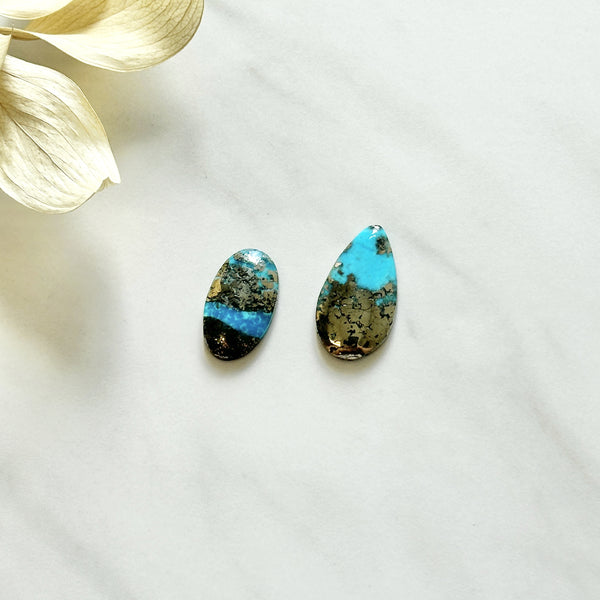 Small Sky Blue Mixed Ithaca Peak Turquoise, Set of 2 Background