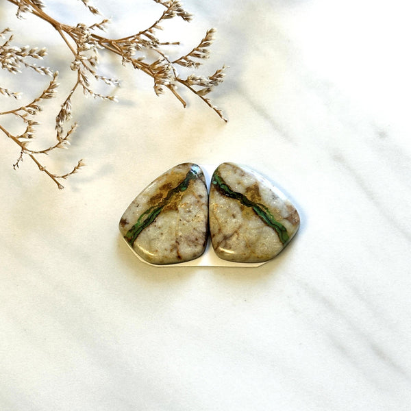 Large Deep Green Freeform Royston Turquoise, Set of 2 Background