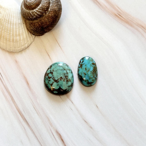 Small Ocean Blue Mixed Kingman Turquoise, Set of 2 Background