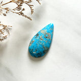 Large Sky Blue Teardrop Ithaca Peak Turquoise Background