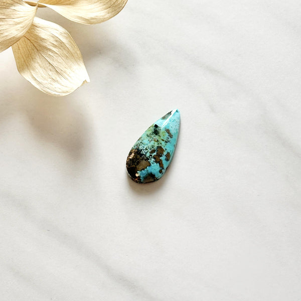Large Mint Green Teardrop Ithaca Peak Turquoise Background