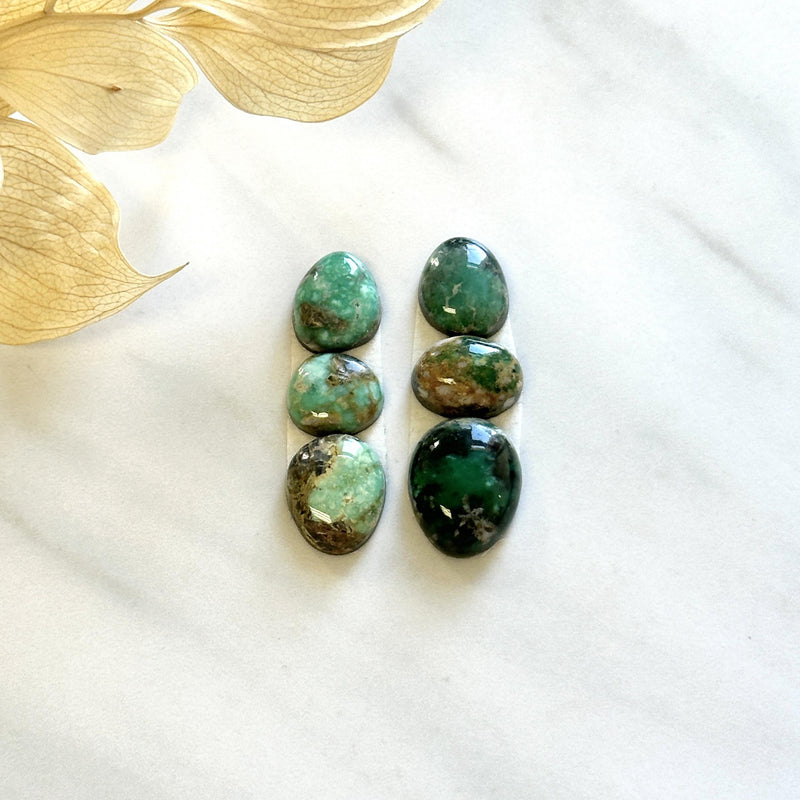 Small Mixed Mixed Broken Arrow Variscite, Set of 6 Background