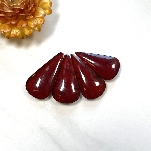 Large Red Teardrop Rosarita, Set of 4 Background