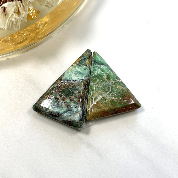 Medium Sea Green Triangle Crescent Lake Variscite, Set of 2 Background