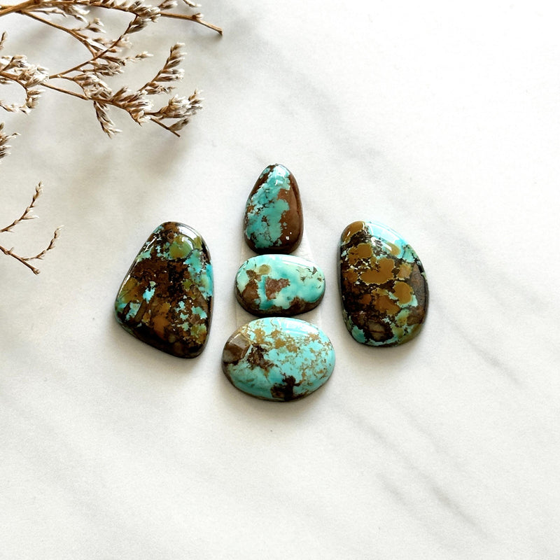 Medium Faint Blue Mixed Royston Turquoise, Set of 5 Background