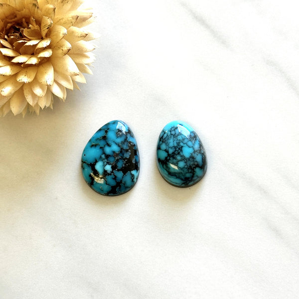Medium Sky Blue Mixed Yungai Turquoise, Set of 2 Background