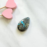 Large Sky Blue Teardrop Ithaca Peak Turquoise Background