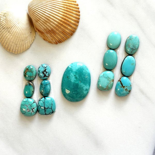 Small Sky Blue Mixed Mixed Turquoise, Set of 13 Background