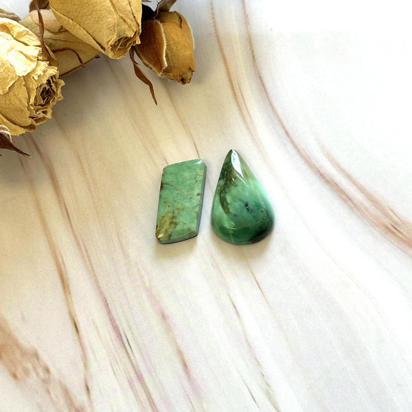 Medium Sea Green Mixed Crescent Lake Variscite, Set of 2 Background