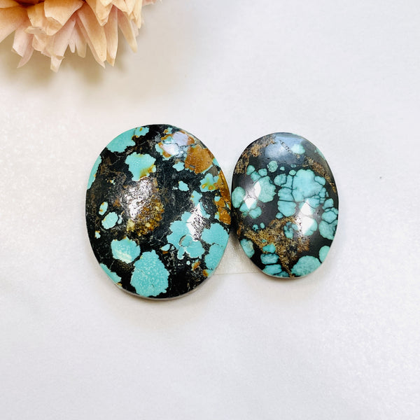 Large Ocean Blue Oval Yungai Turquoise, Set of 2 Background