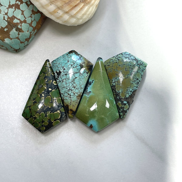 Large Mixed Shield Mixed Turquoise, Set of 4 Background