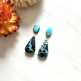 Small Sky Blue Mixed Yungai Turquoise, Set of 4 Background