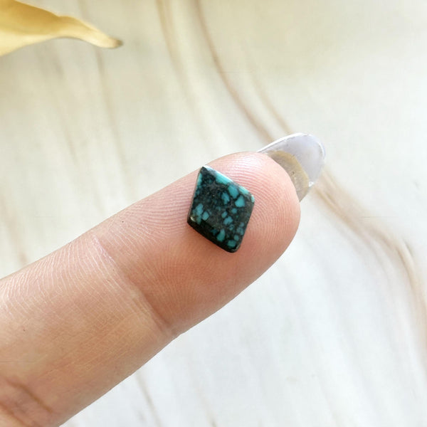 Small Ocean Blue Diamond Lander Blue Turquoise Background