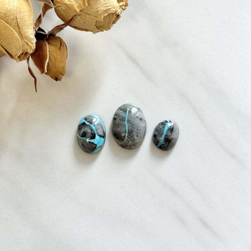 Small Sky Blue Oval Blue Moon Turquoise, Set of 3 Background